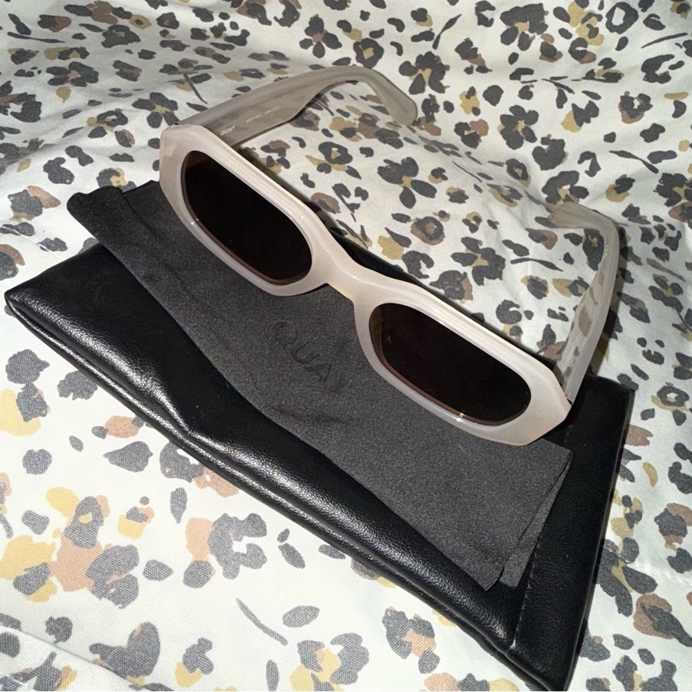 Stylish Cream Sunglasses with Black Lenses